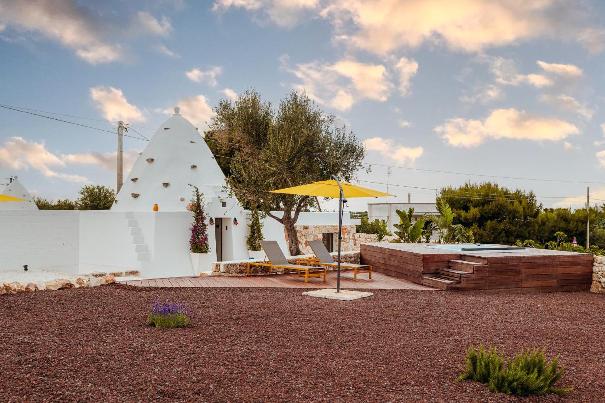 Trullomare & Pool - Housea Villa *
