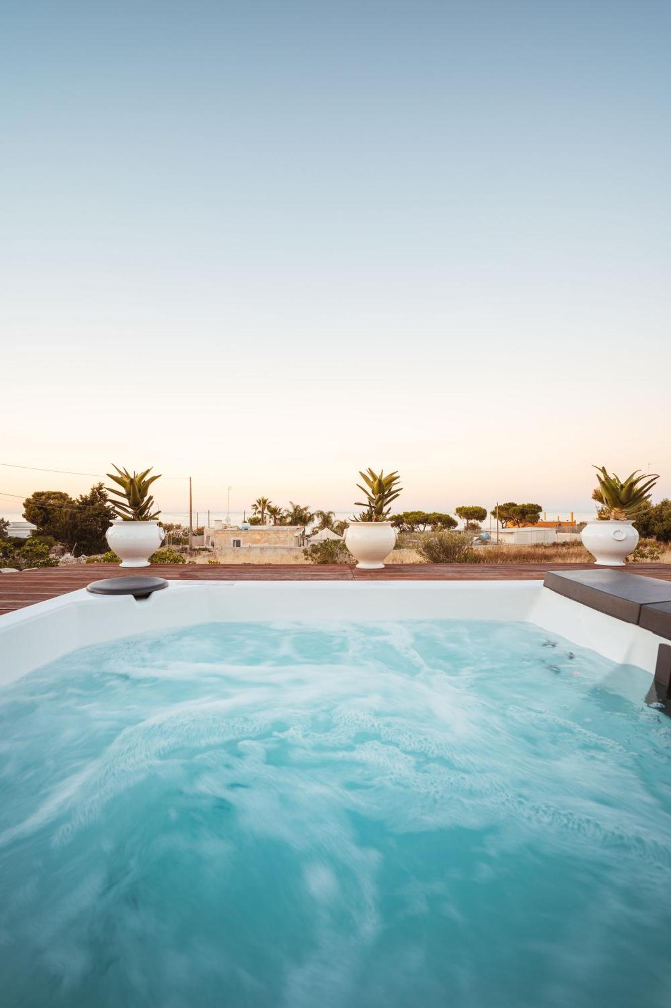 Villa Trullomare & Pool - Housea