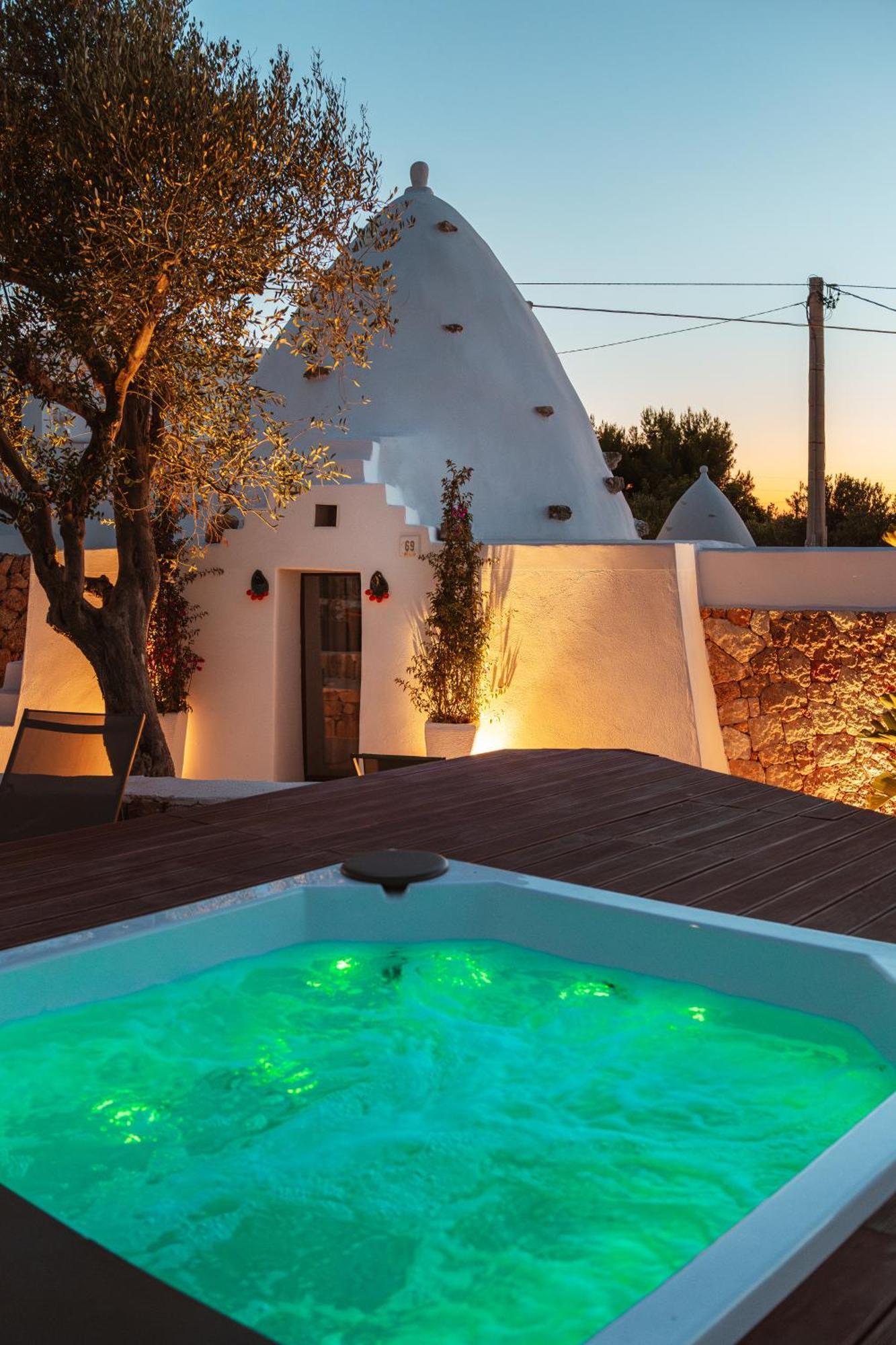 Trullomare & Pool - Housea Villa *